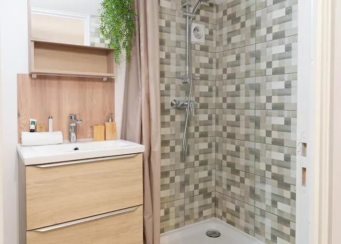 Le Val By Apirent #duplex #climatisation شقة